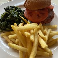 Hamburger vegan   at Sorapiss in Belluno