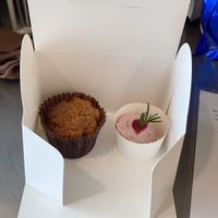 I ordered for to go this vegan cupcake. When I got home I heated 10second and put that raspberry cream cheese 🤩 love it! What I know they make homemade cream cheese. 🤙 at Cafe Noah -  카페 in Seoul
