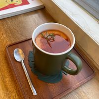 This is Grapefruit Honey Black Tea(자몽허니블랙티). Grapefruit is my favorite fruit. As long as u love tart and bitter taste with black tea aroma, u’d better to try it.  at Cafe Noah -  카페 in Seoul