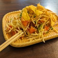 Green papaya salad at Yuezhisu Vegetarian Cuisine - 越之素素食料理 in Taipei