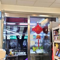 View from inside at Yuezhisu Vegetarian Cuisine - 越之素素食料理 in Taipei