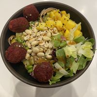   at MA‘LOA Poké Bowl Dresden in Dresden