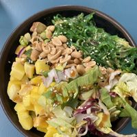 sesam me tofu bowl  at MA‘LOA Poké Bowl Dresden in Dresden