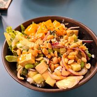 Sesam me tofu bowl at MA‘LOA Poké Bowl Dresden in Dresden