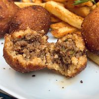   at Le Cafe de Chat Noir in Mersin