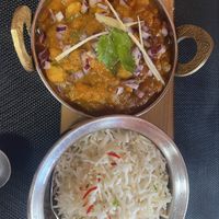 Chana masala (estofado de garbanzos) & arroz pulao  at Kathmandu Alboraya in Valencia
