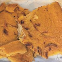 Farinata with onions at Focaccia e Dintorni in Genoa