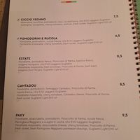 Menu with vegan and vegetarian pizza options at Levante Pizzeria in Altamura