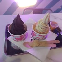 Chocolate and maple flavours at Bonkers - 冰淇淋 in Taipei