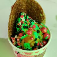 The prettiest soft serve you've ever seen at Bonkers - 冰淇淋 in Taipei