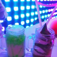 mint almond-soy 'Nitro milk' and vanilla/chocolate hazelnut soft serve at Bonkers - 冰淇淋 in Taipei