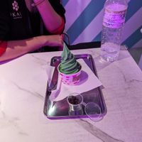 Pandan and coconut ice cream with vanila sauce and choc chips  at Bonkers - 冰淇淋 in Taipei