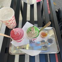 rasberry+blueberry and brown sugar+pandan  at Bonkers - 冰淇淋 in Taipei