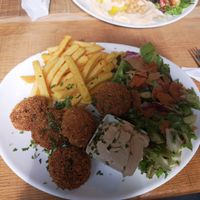 Falafel Menü with fries at AKL in Aachen