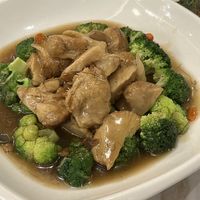 Mushroom broccoli   at Whole Earth 环界蔬食 in Central Singapore
