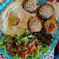 Assiette falafel at Tabla in Marseille