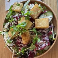 Vegan Halloumi Salade  at Bar Bizoe in Kruibeke