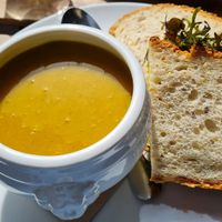 Vegan soup 🥕 and vegan hummus sandwich at Le Fix in Geneva
