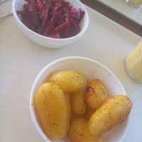 Kartoffeln und Rote Beete Salat at Mensa Am Hubland in Wurzburg