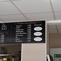 Soy and oat milk cost one Euro extra at Zonser Eis Manufaktur in Dormagen