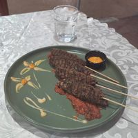 Vegane Spieße auf Basis roter Bohnen und Gemüse at Azizi in Midelt