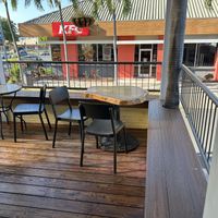 Outside seating   at Kona Coffee & Tea in Kailua Kona
