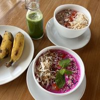 Smoothie Bowl mit coconut milk🌱  at Giriwood Hotel & Villa in Wanagiri