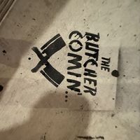 Some Dingbat left this sprayed out front. Guessing the butcher couldn't come cuz they died of colon cancer. Soz! 🤣🤣🤣  at Crossroads Kitchen in Los Angeles