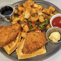 Chickun & waffles w/ crispy breakfast potatoes✨delicious  #Veganuary at Crossroads Kitchen in Los Angeles