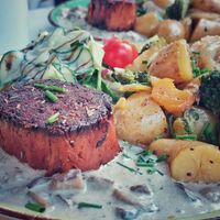  at Cafe Harvest in Vienna