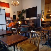  at Cafe Harvest in Vienna