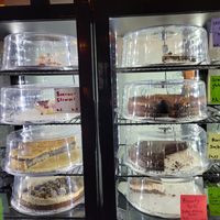 Kuchenvitrine at Cafe Harvest in Vienna