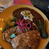 Rahmgulasch mit Serviettenknödel at Cafe Harvest in Vienna