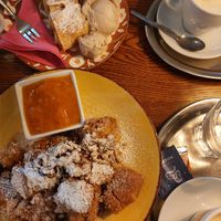  at Cafe Harvest in Vienna