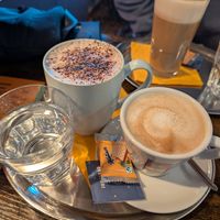 Cappuccino and hot chocolate at Cafe Harvest in Vienna