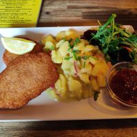  at Cafe Harvest in Vienna