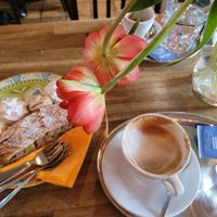  at Cafe Harvest in Vienna