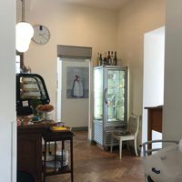 Cake cabinet and antique floorings at Kaffeehaus Stellwerk in Balduinstein