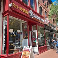  at 90 Second Pizza in Washington