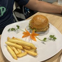 Hamburguesa  at Cozy Restaurant Huế  in Hue