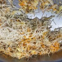 Sauté de nouilles au riz  at Restaurant Vietnamien in Saint-brieuc