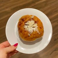 Almond Moka at Vonuts in Valencia