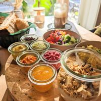 Frühstücksauswahl Bertha at Café Hin & Veg in Leipzig