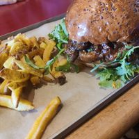 Vegan burger at Picaña in El Masnou