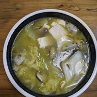 Soup with tofu, mushrooms, veg balls, napa cabbage at Gu Se Gu Xiang - 谷色谷香 in Wuxi