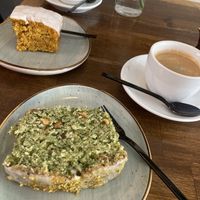 Kaffee-Kuchen-Date  at Rooster Café in Hamburg