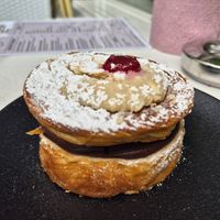 Vegan chocolate special at Croissant Couture in Berlin