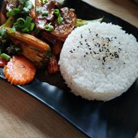 Vegan "beef" Wok (Gluten alternative) at EatHappy Vegan - Rosenhoff in Oslo