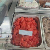 Vegan strawberry at Amorini Heladaria in La Fortuna