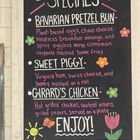 Sándwich ingredients   at Bagels On The Main in Huntington